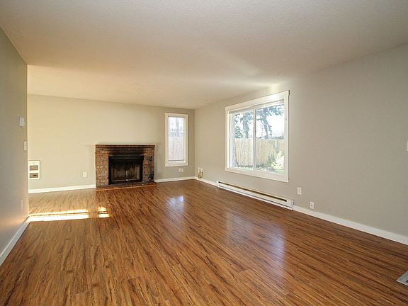 3rd image of 3339-3341 SE 150th Ave #3339