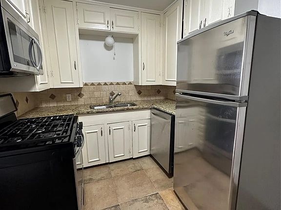 2nd image of 4031 Cole Ave APT H