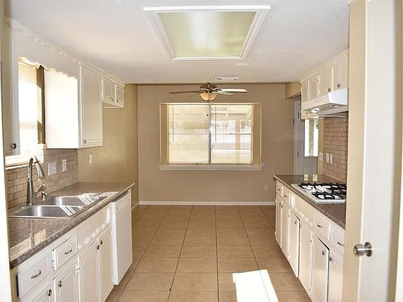 3rd image of 3515 Hidden Pines Dr