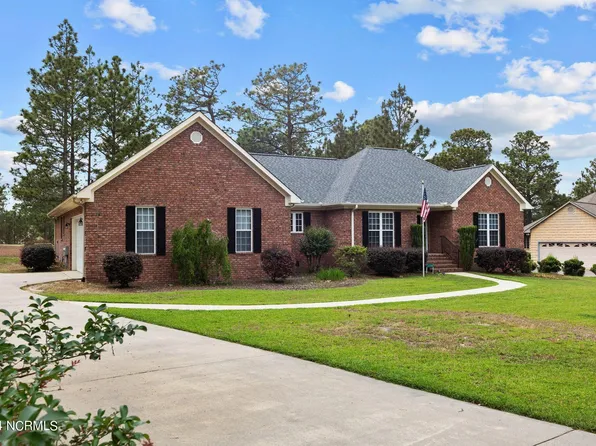 154 Beacon Ridge Drive, West End, NC 27376