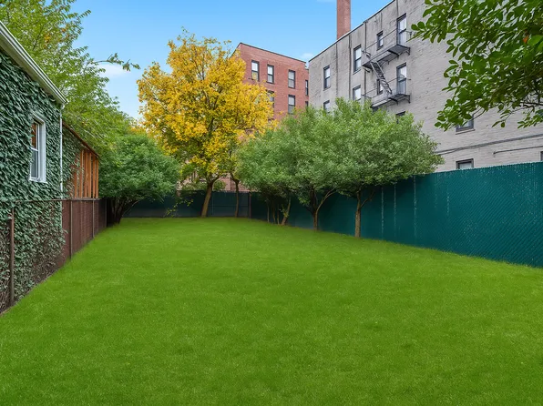 1917 Glenwood Road image 8 of 36