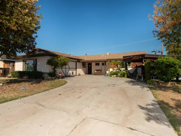 904 San Vicente Dr, Bakersfield, CA 93307