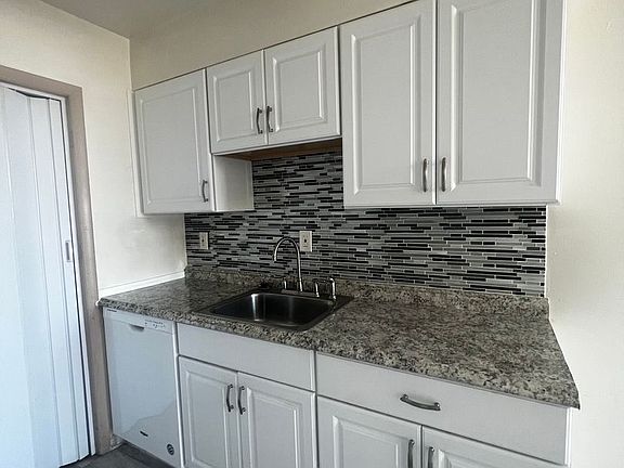2nd image of 5600 Germantown Ave APT 13