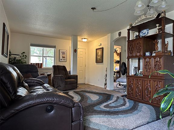 4th image of 4601 Chesapeake Way