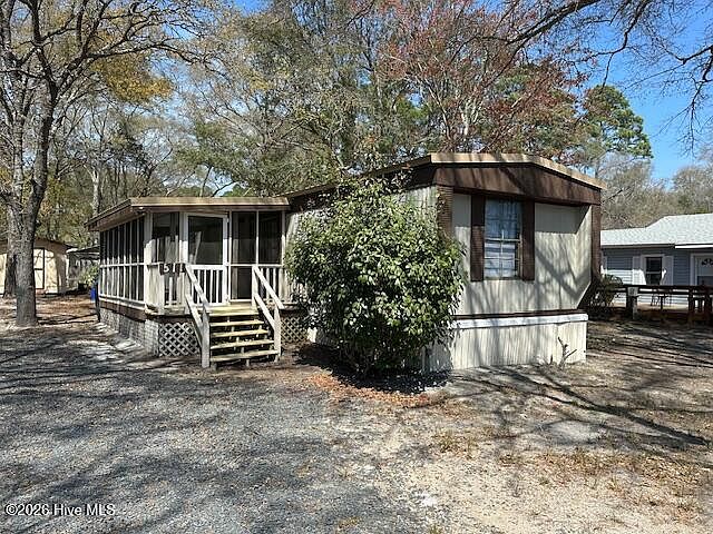 1st image of 511 Dogwood Dr