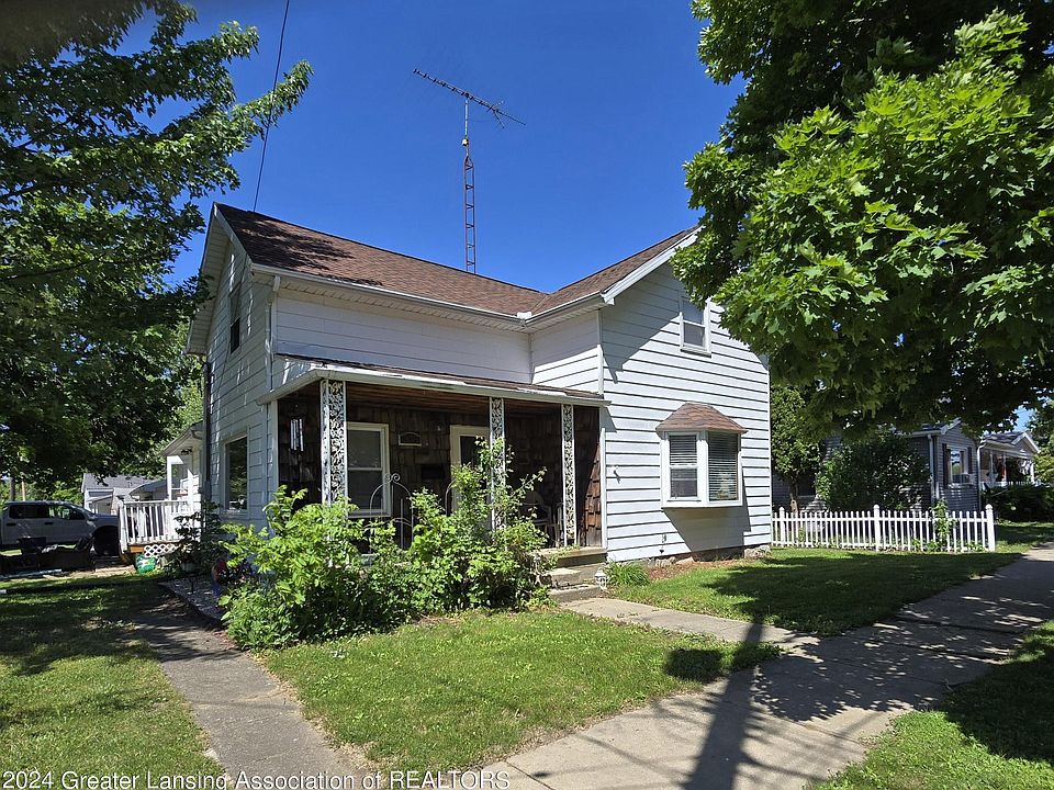 1st image of 303 E Corunna Ave
