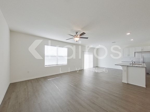 3rd image of 32048 Katelin Cir