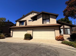 2037 Pepperwood Ln, Duarte, CA 91010
