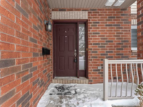 3rd image of 994 Klondike Rd