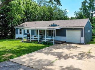 6113 NE 50th St, Kansas City, MO 64119