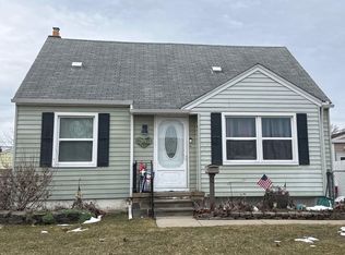 21851 Brittany Ave, Eastpointe, MI