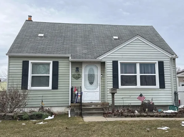 21851 Brittany Ave, Eastpointe, MI 48021