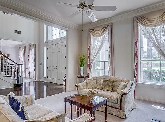 4th image of 4106 Trail Bend Ct