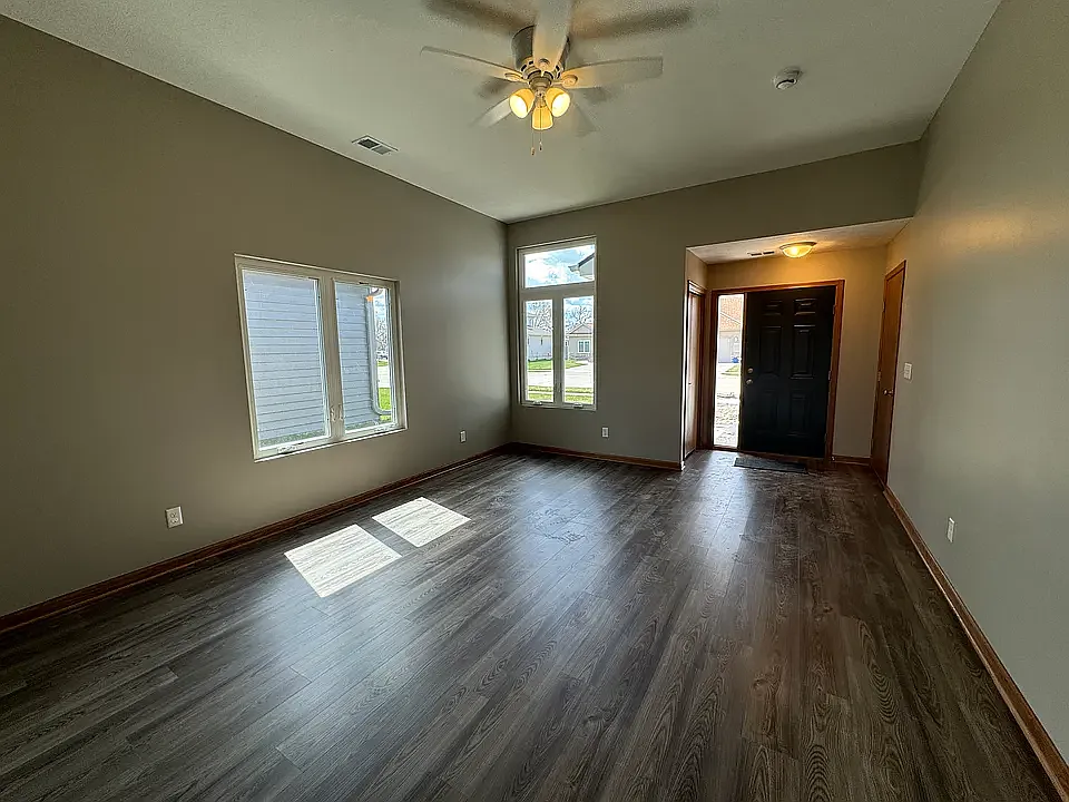 2 bed, 1.5 bath, $1,775 — Photo 3