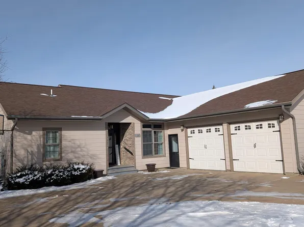 1381 4th Ave SE, Sioux Center, IA 51250