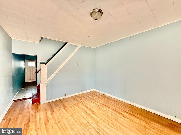 2nd image of 135 N Janney St