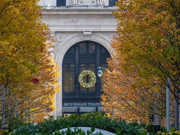 360 West 36th Street image 17 of 19