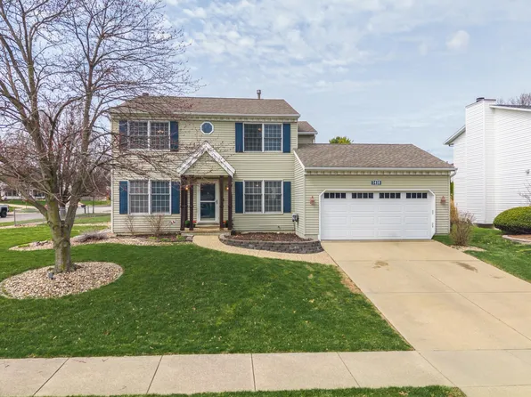 1418 Mill Creek Rd, Bloomington, IL 61704