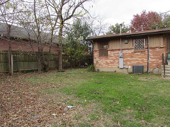 2nd image of 2934 E Ann Arbor Ave