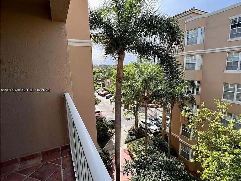 19655 E Country Club Dr #6106 — Photo 7