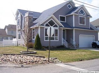 652 Compass Ave, Beachwood, NJ 08722