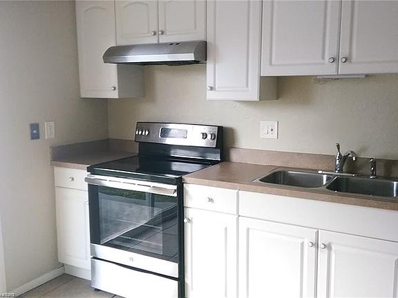 4th image of 604 Jupiter Ave NW