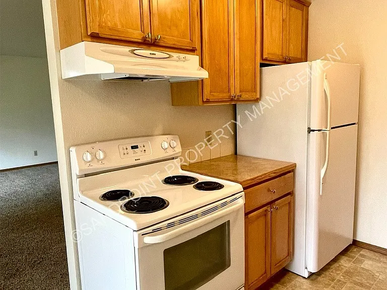 910 N Division Ave #208 — Photo 16