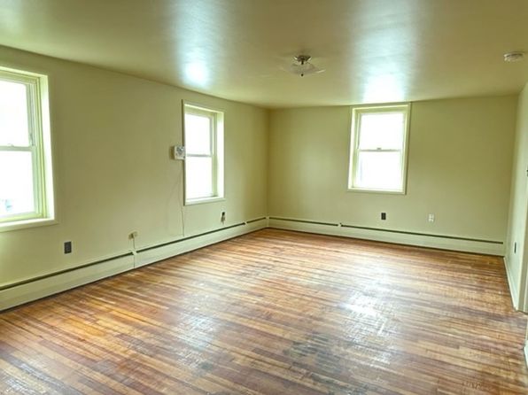 37 E Mill St #2