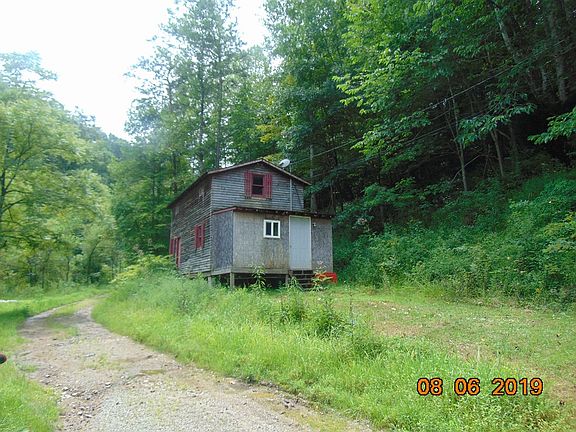 3rd image of 407 Stambaugh Br