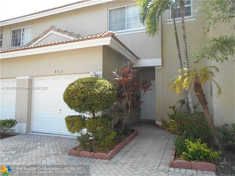 1st image of 4015 NW 92nd Ave #4015