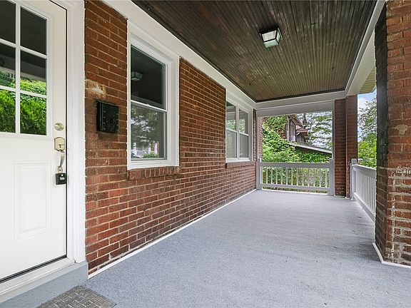 3rd image of 8610 Westwood Rd
