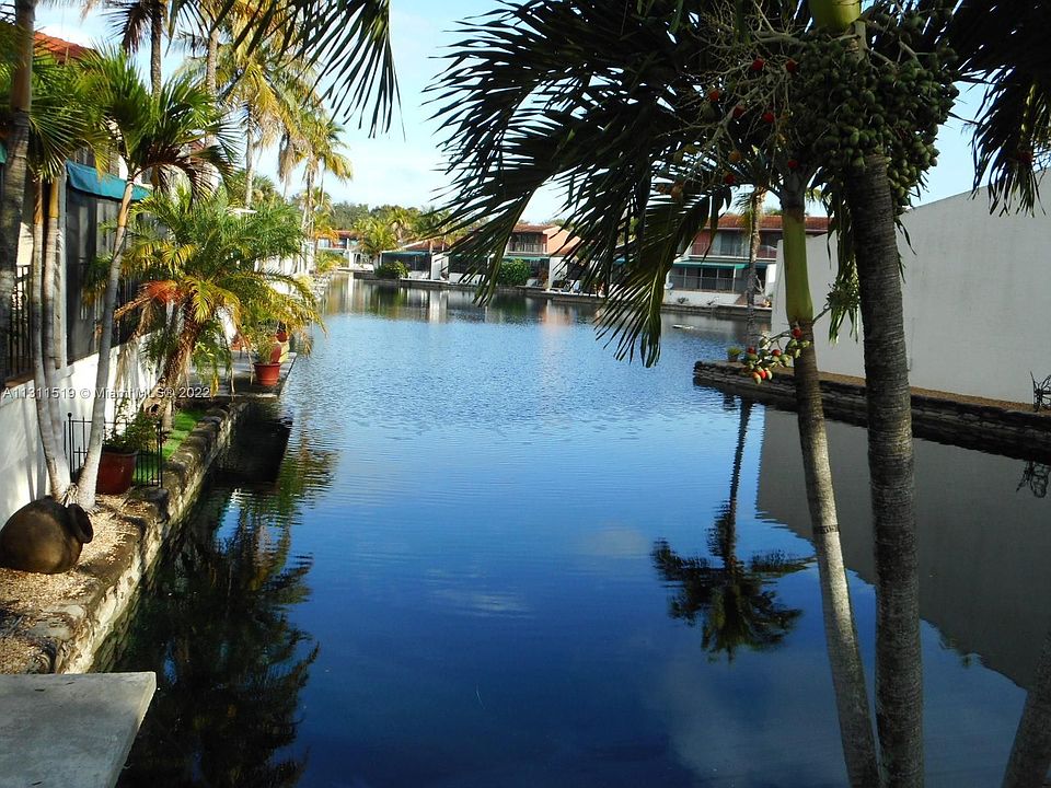 2nd image of 15183 Loch Isle Dr W #15183