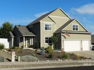 1889 Fletcher Pl, Moscow, ID 83843