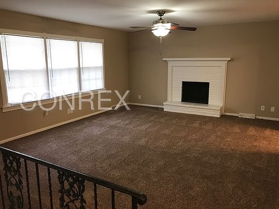 3rd image of 7211 Willow Ave