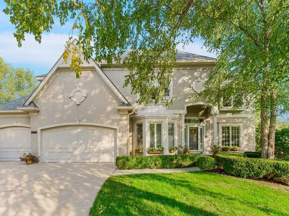 10235 S North Lake Ave, Olathe, KS 66061