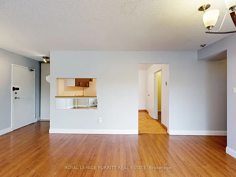3835 Lake Shore Blvd W #104 — Photo 19