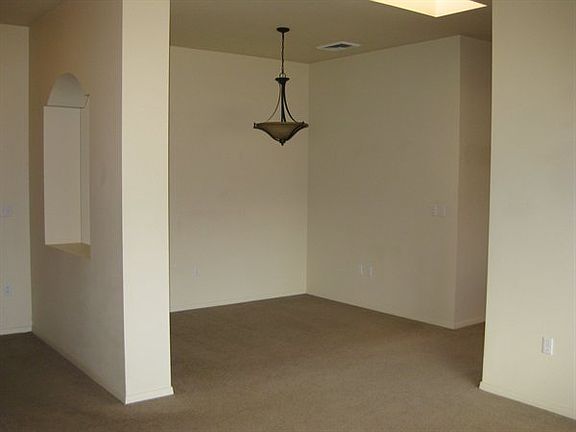 5th image of 578 Washington St