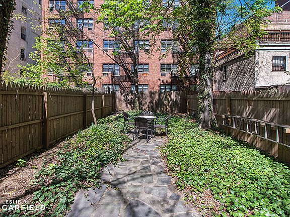 4th image of 347 E 84th St