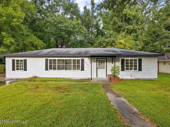 230 Hillside Dr, Vicksburg, MS 39180