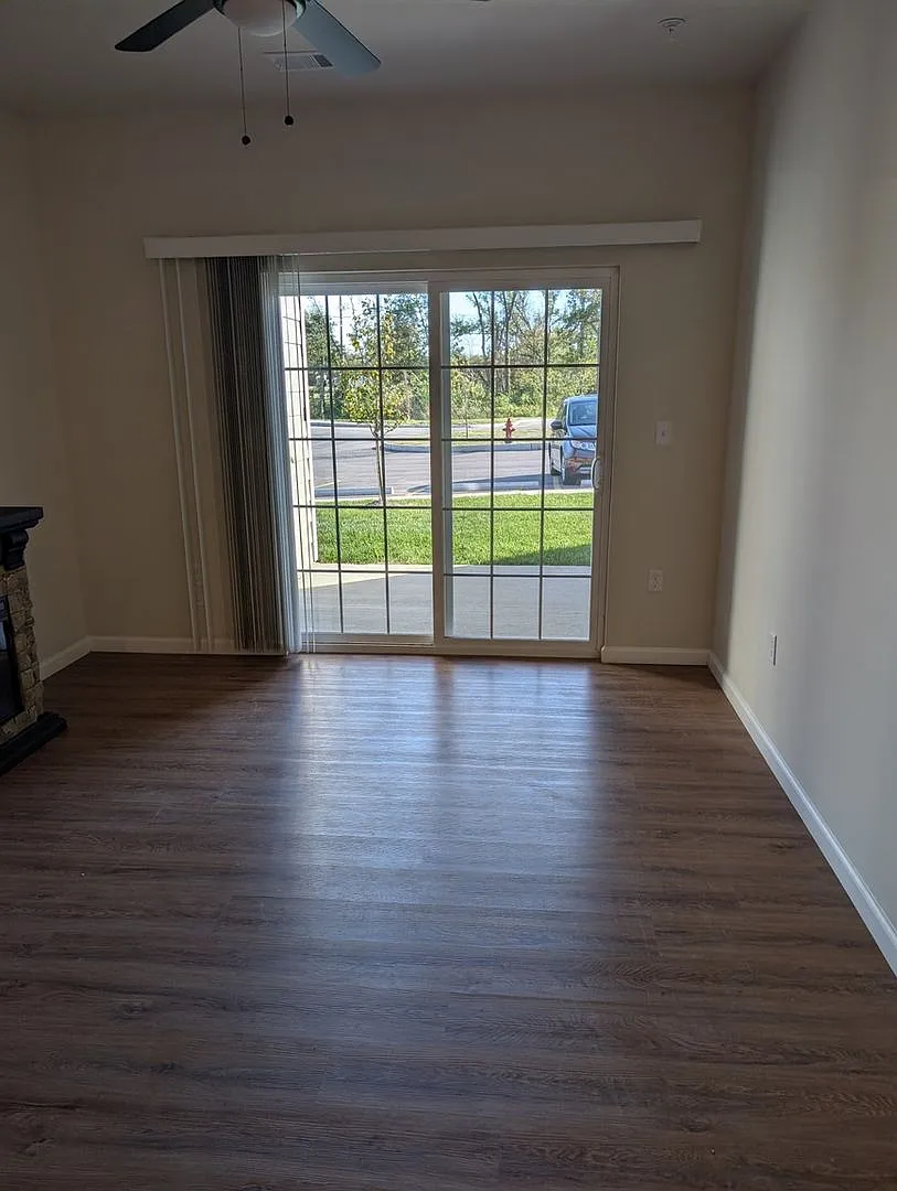 Charming 2BR Condo in Dardenne Prairie — Photo 1