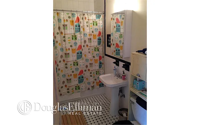 Rented by Douglas Elliman | media 31