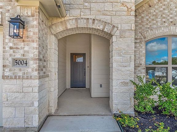 5th image of 5004 Maroon Creek Dr