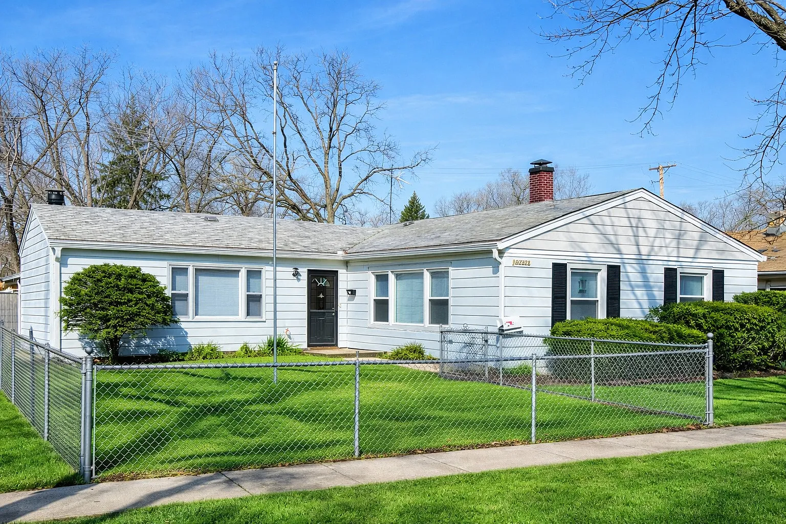 16826 Orchard Ridge Ave photo 1