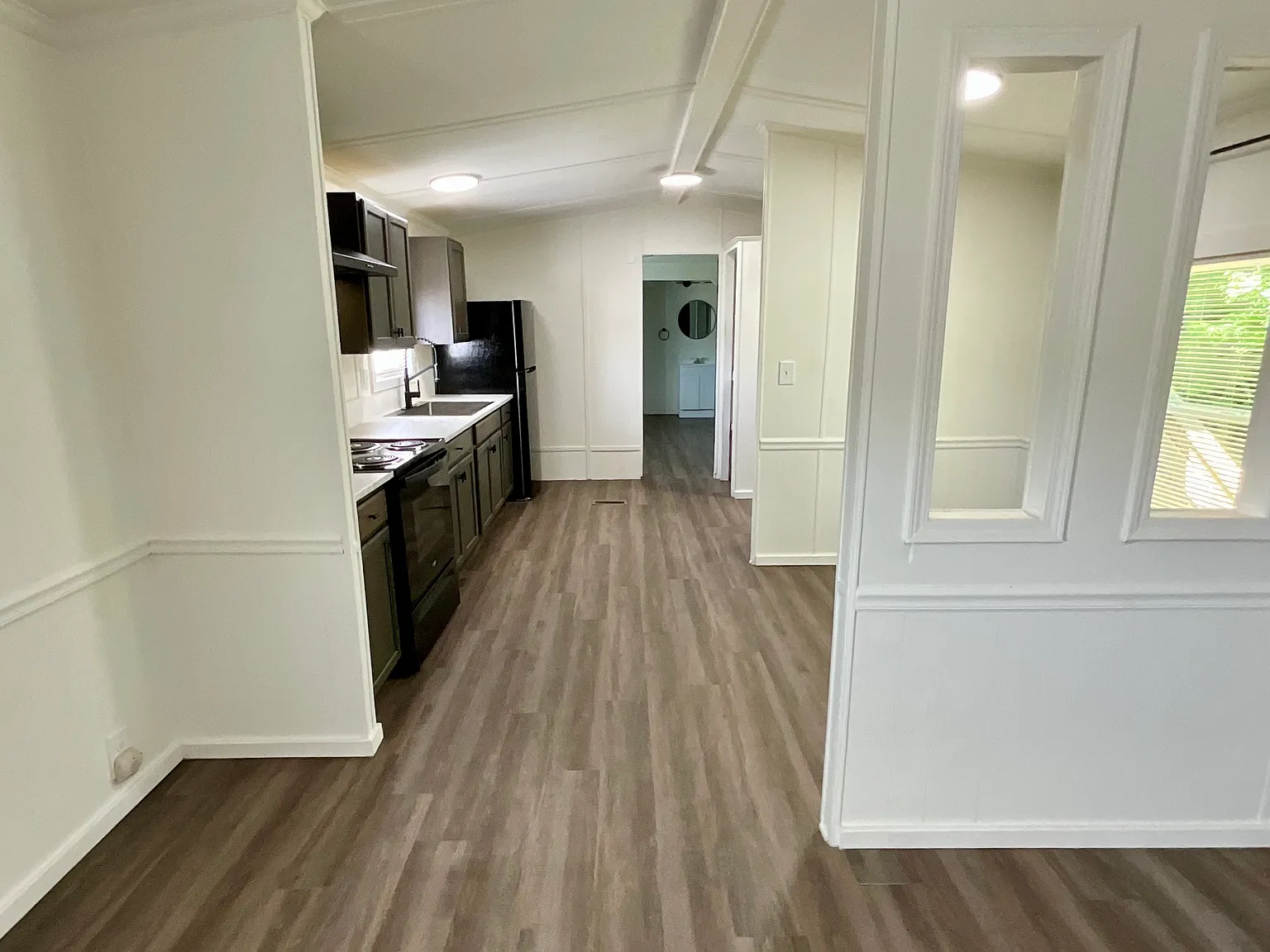 3 bed, $1,650 — Photo 4