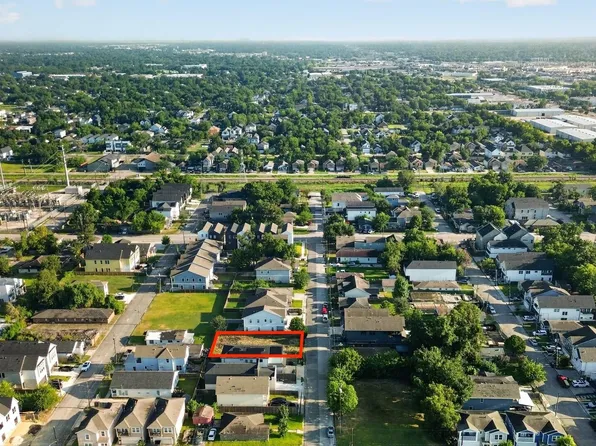 Delhi St, Houston, TX 77022