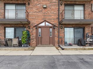 7347 W 79th Pl APT 2D, Bridgeview, IL 60455