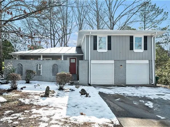 4509 Central Dr, Stone Mountain, GA 30083