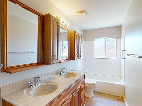 2nd image of 2316 Cardinal Ln