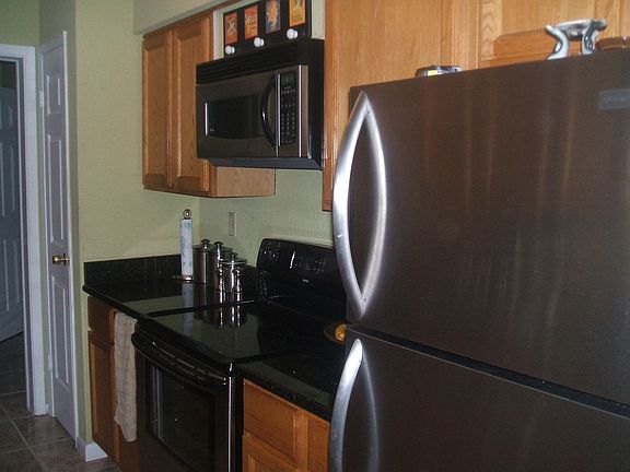 2nd image of 42 Stephen Ave