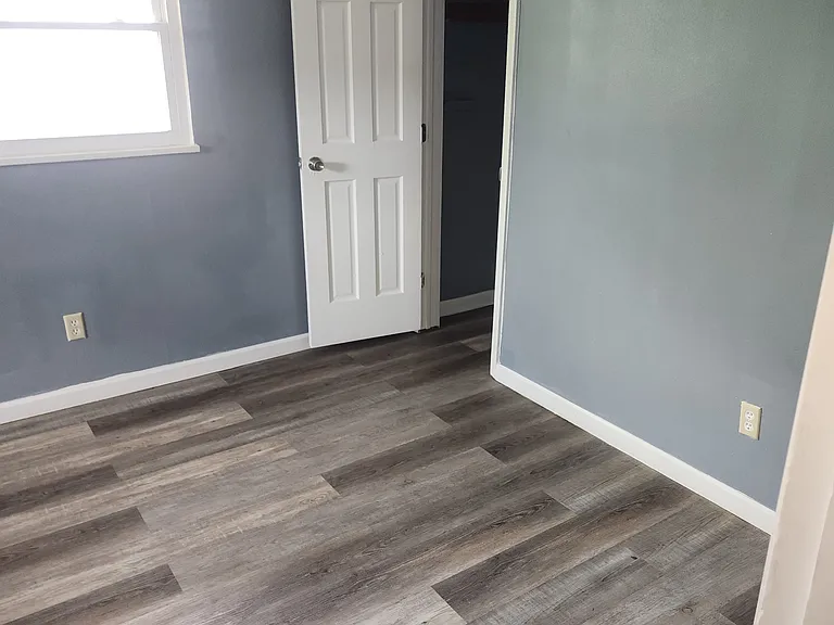 400 S Napoleon Ave — Photo 7